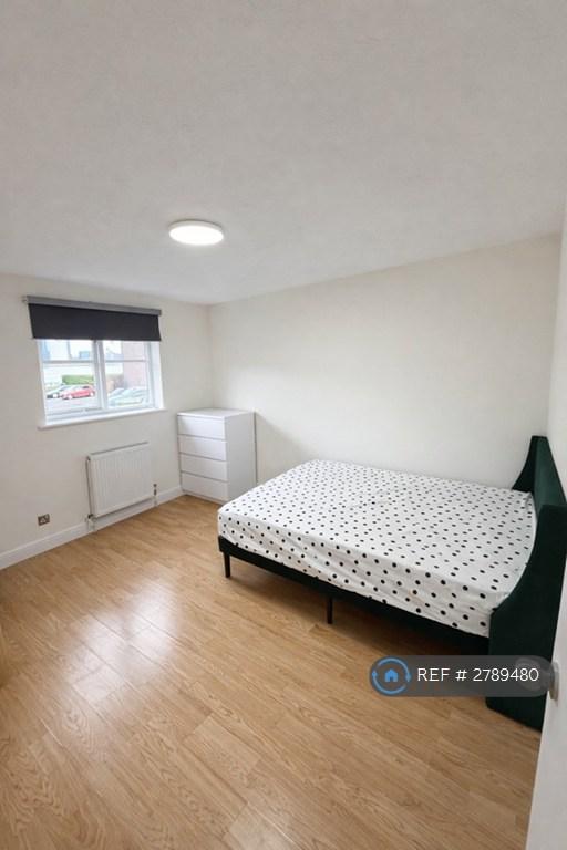 Double Bedroom 1