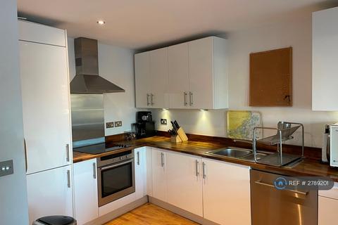 2 bedroom flat to rent, Alscot Road, London, SE1