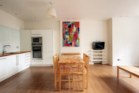 2 bedroom apartment to rent, Palace Court, Bayswater, W2