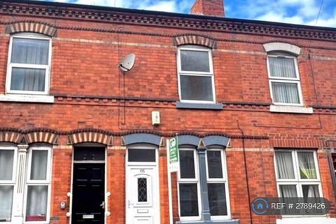 3 bedroom terraced house to rent, Forster St, Nottingham, NG7