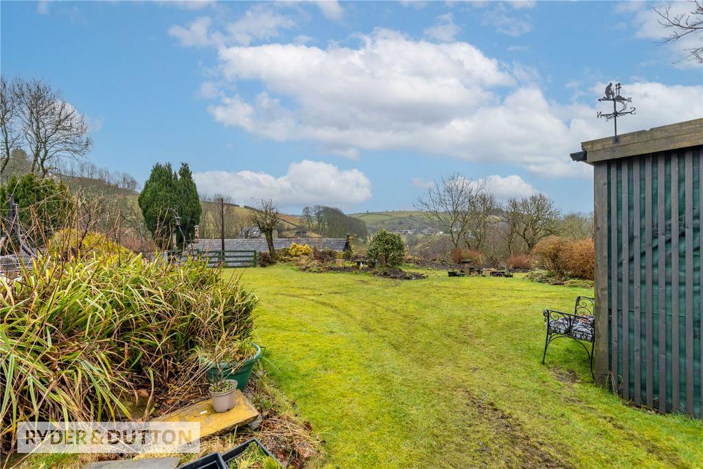 Large Rear Garden