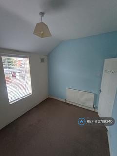 2 bedroom terraced house to rent, Clifton Road, Nuneaton, CV10