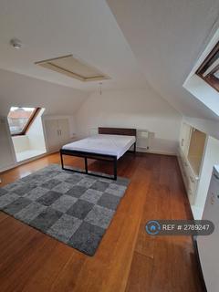 Studio to rent, Axholme Avenue, Edgware, HA8