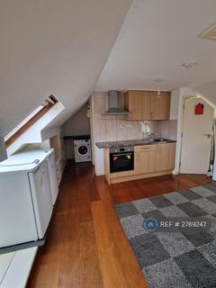 Studio to rent, Axholme Avenue, Edgware, HA8