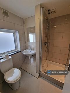 Studio to rent, Axholme Avenue, Edgware, HA8