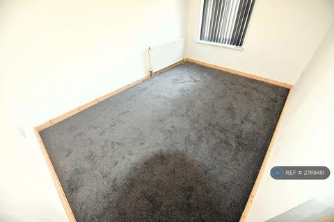3 bedroom terraced house to rent, St Johns Close, Leeds, LS6