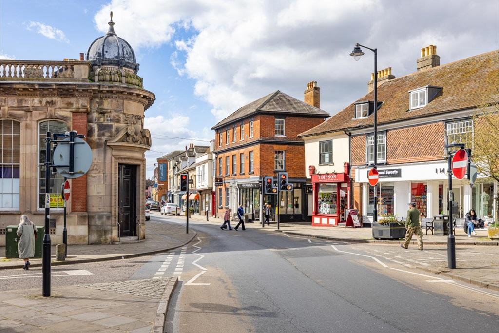Live in the vibrant market town of Sudbury