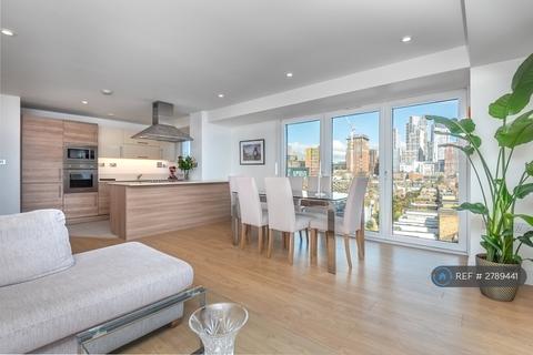 2 bedroom flat to rent, Cornell Square, London, SW8