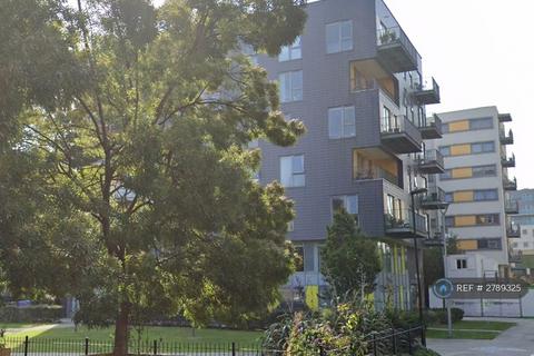 1 bedroom flat to rent, Martineau Square, London, E1