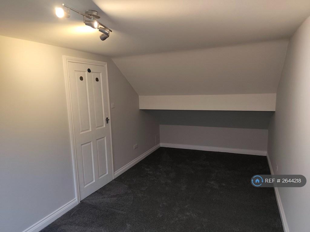 Upstairs Bed 2