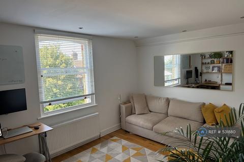 1 bedroom flat to rent, Cumberland Park, London, W3