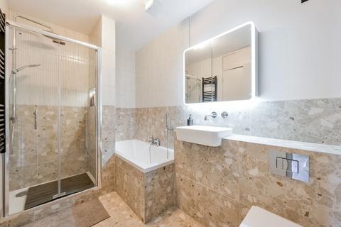 2 bedroom flat to rent, Garter Way, SE16