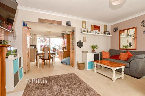 4 bedroom semi-detached house for sale, Prior Crescent, Newport PO30