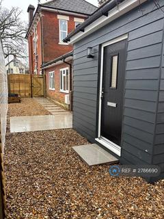 2 bedroom flat to rent, Southfield House, Waterlooville, PO7