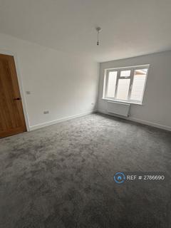 2 bedroom flat to rent, Southfield House, Waterlooville, PO7