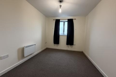 2 bedroom flat to rent, St Stephens Court, Pottery Terrace,