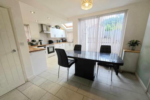 3 bedroom semi-detached house for sale, Nuneaton Road, Warwickshire CV12