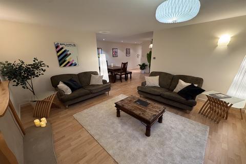 undefined, 21 Barker Gate, Lace Market