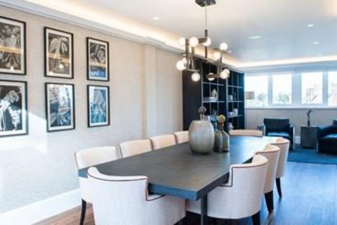 3 bedroom apartment to rent, Young Street, Kensington W8
