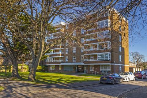 1 bedroom flat for sale, Grand Avenue, Worthing