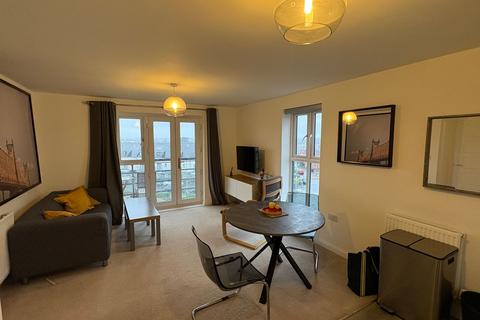 2 bedroom flat to rent, Mansell Road, Bristol BS34