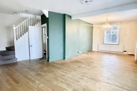 3 bedroom cottage to rent, Bell Common, Epping, CM16