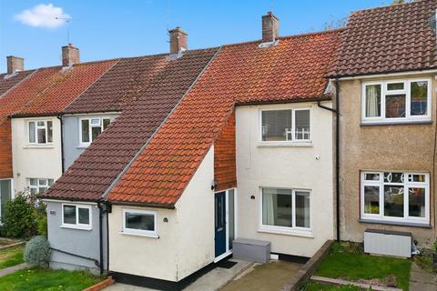 2 bedroom terraced house for sale, Monoux Close, Billericay CM11