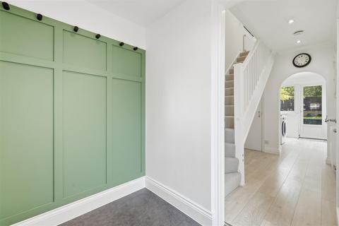 2 bedroom terraced house for sale, Monoux Close, Billericay CM11