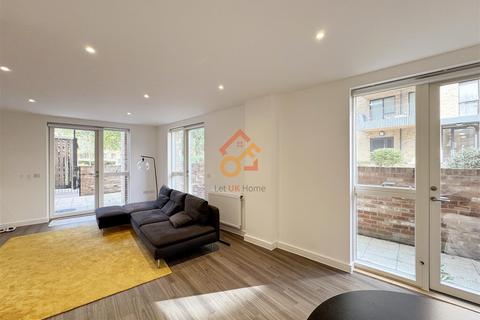 3 bedroom flat to rent, Dickinson Court, Whelan Road, London W3