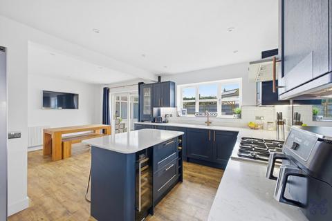 4 bedroom detached house for sale, Main Street, Evesham WR11