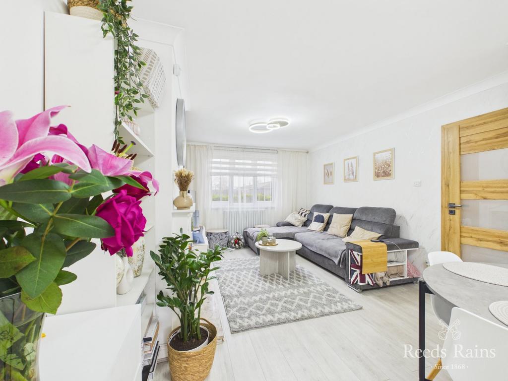 Sitting/Dining Room
