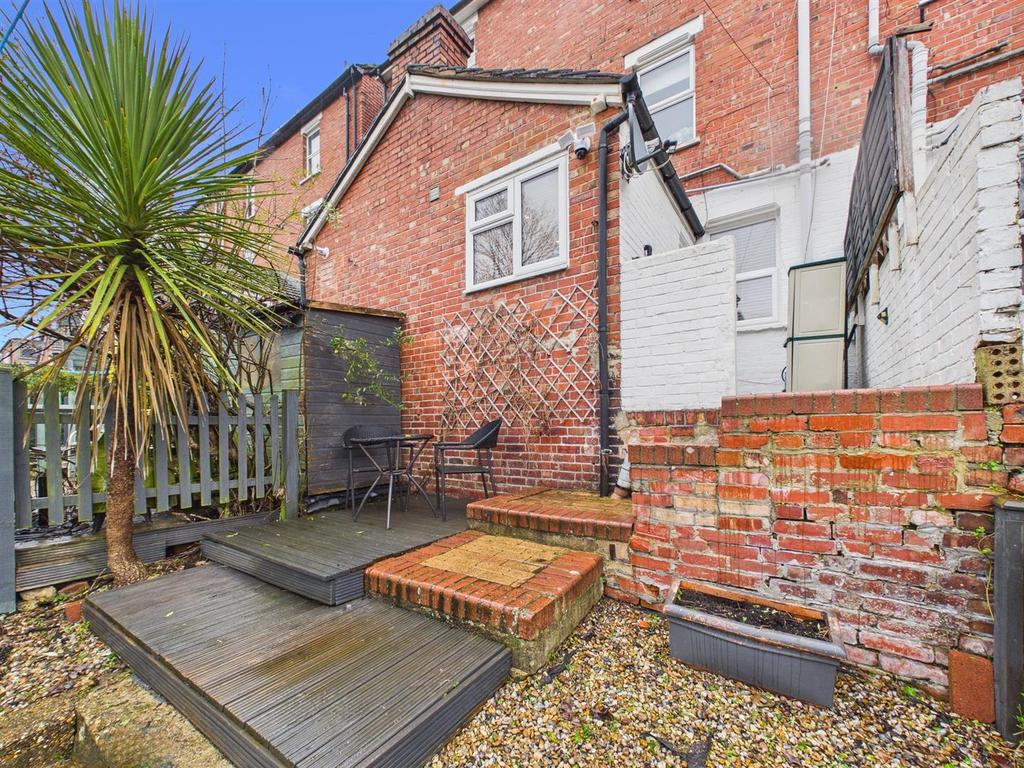 CAM02885 G0-PR0553-STILL018.jpg