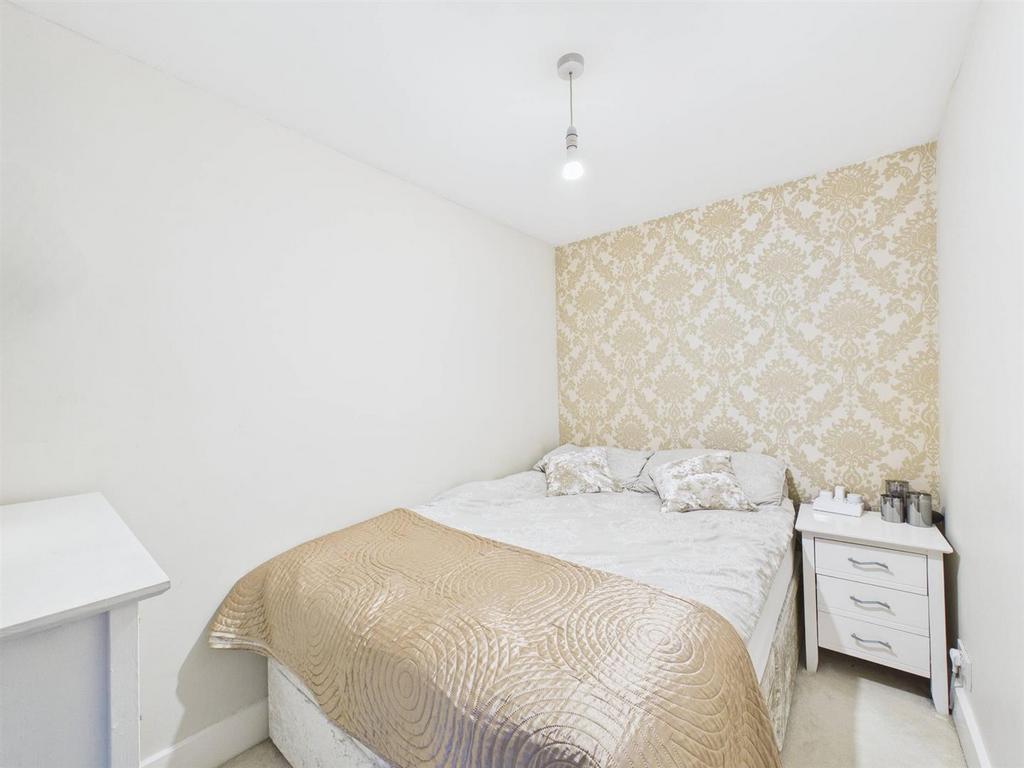 CAM02885 G0-PR0553-STILL001.jpg