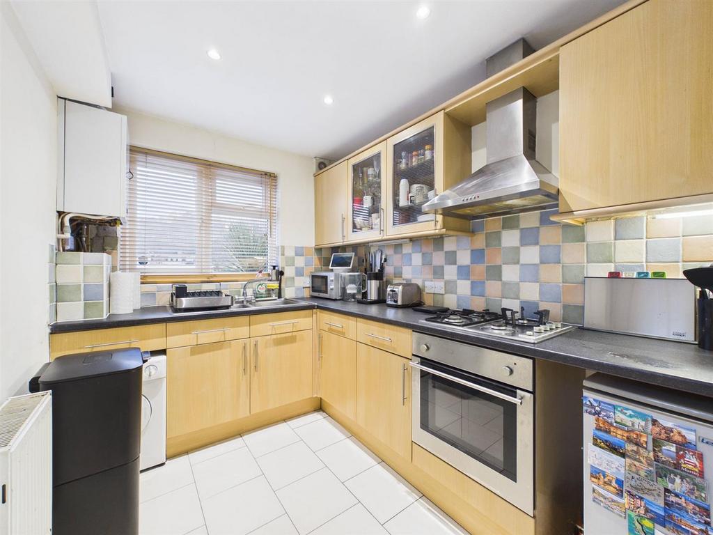 CAM02885 G0-PR0553-STILL010.jpg