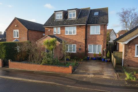 4 bedroom detached house for sale, Peverell Road, Bowthorpe, Norwich