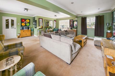 4 bedroom detached house for sale, Peverell Road, Bowthorpe, Norwich