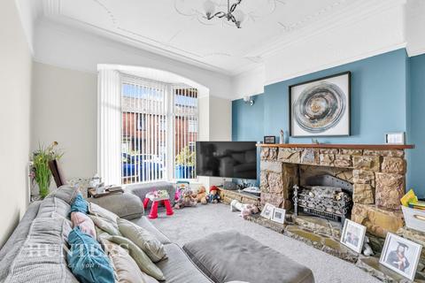 2 bedroom terraced house for sale, Clovelly Avenue, Hollins, Oldham