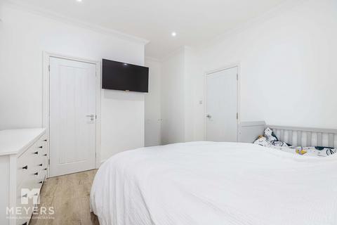 2 bedroom flat for sale, Westby Road, Bournemouth, BH5 1