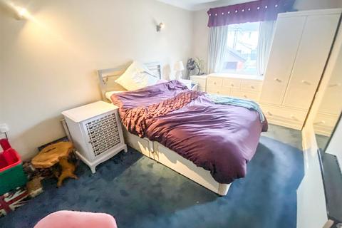 1 bedroom flat for sale, Station Road, Poole BH14