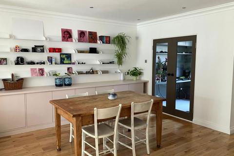 undefined, Crosslands Avenue, London W5