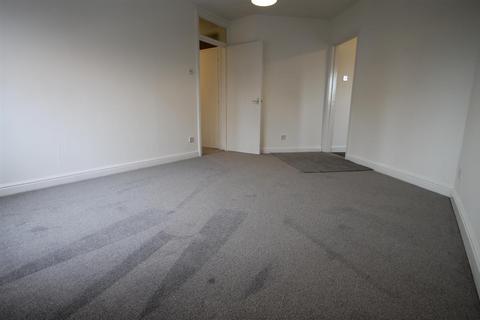 2 bedroom flat to rent, Padbury House, Inner Town Area