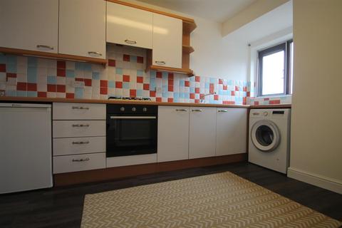 2 bedroom flat to rent, Padbury House, Inner Town Area