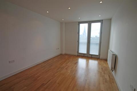 1 bedroom flat to rent, Castle Quay