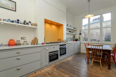 5 bedroom terraced house for sale, Stoke Newington Common, N16