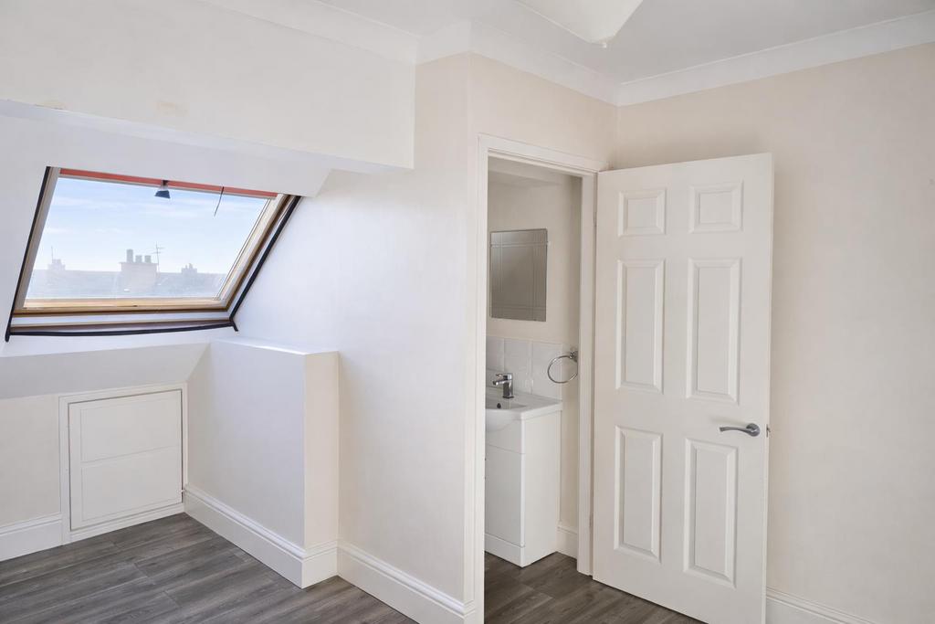 Ensuite 2.png