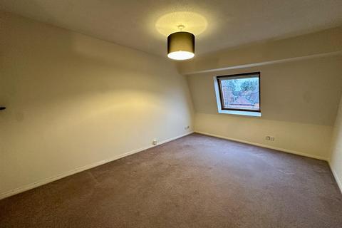 1 bedroom flat to rent, New Park Street, Devizes