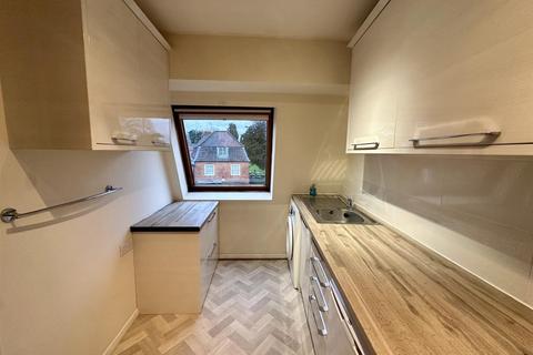 1 bedroom flat to rent, New Park Street, Devizes