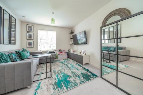 1 bedroom flat for sale, Harrow Close, Addlestone KT15