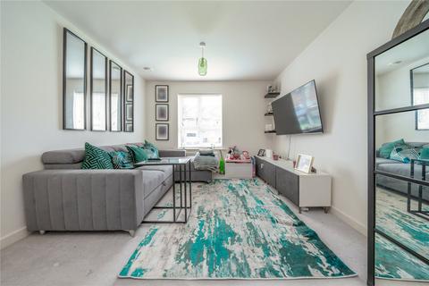 1 bedroom flat for sale, Harrow Close, Addlestone KT15