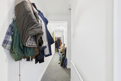 2 bedroom flat for sale, Clarendon Place, Brighton BN2